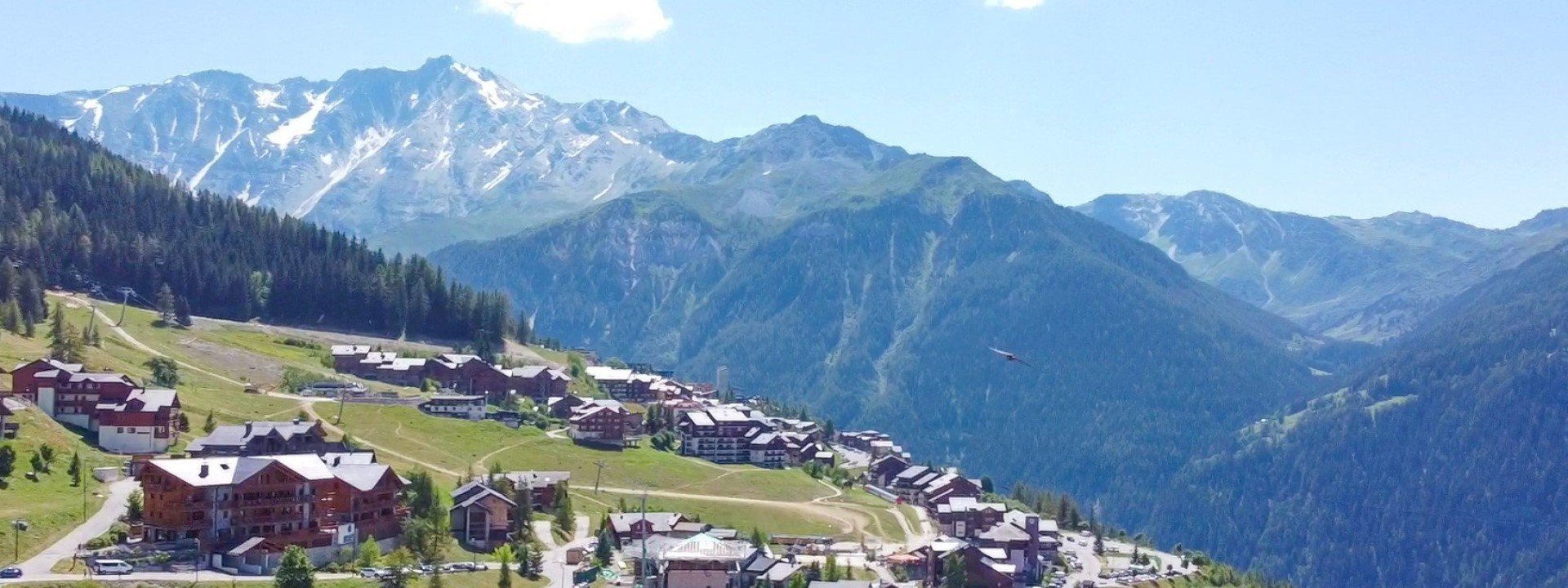 Christelijk vakantiepark in de franse alpen panorama 01