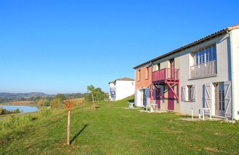 Christelijk vakantiepark zuid frankrijk pyreneeen 4 persoons vakantiehuis 00panorama