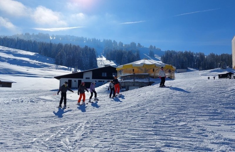 Christelijke wintersport duitse alpen vakanz skilessen 03